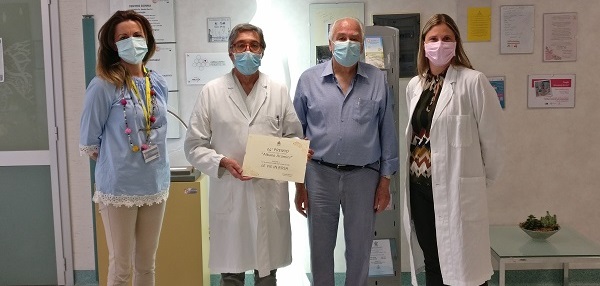 Nella foto un momento della consegna al San Giuseppe di Empoli