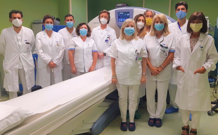 da sx: dottor Michele Pietragalla, Francesca Pagnini Tsrm (tecnico sanitario radiologia medica), Pasquale De Lucia Tsrm , Anna Cosentino infermiera, dottor Andrea Pagliari, dott. Letizia Vannucchi, dott. Silvia Rossi, dott. Marco Prete, Cinzia Acetullo infermiera, David Galardini Tsrm e dott. Lucilla Di Renzo 