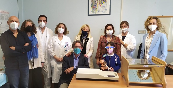 foto pediatria pescia donazione podoscopio 