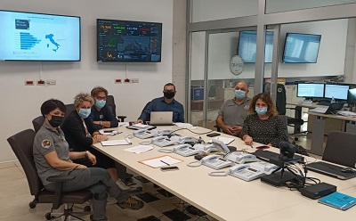 Nella foto gli operatori della Cross in collegamento con collegamento con Torino 