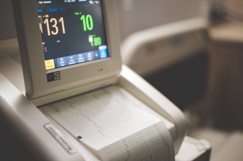 Fotografia di un elettrocardiografo