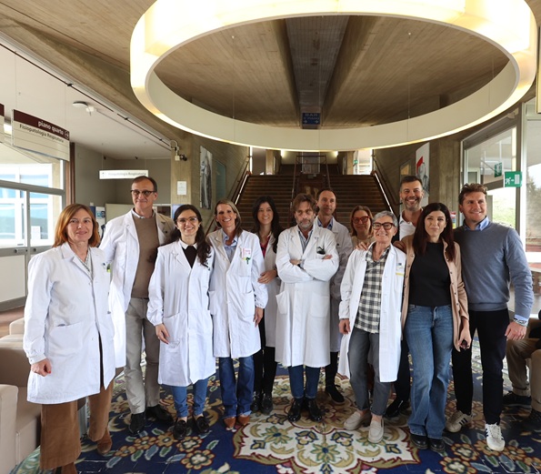Foto di gruppo con l'assessore e il Direttore generale ASL Valerio Mari