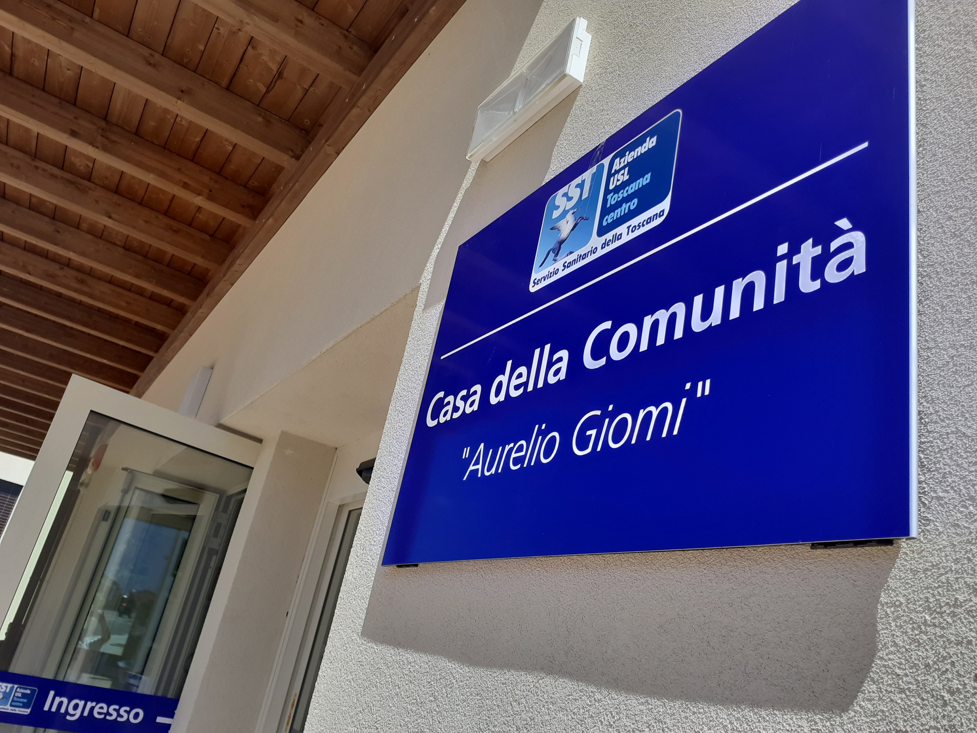  Foto dell'ingresso della casa di comunità di Montespertoli