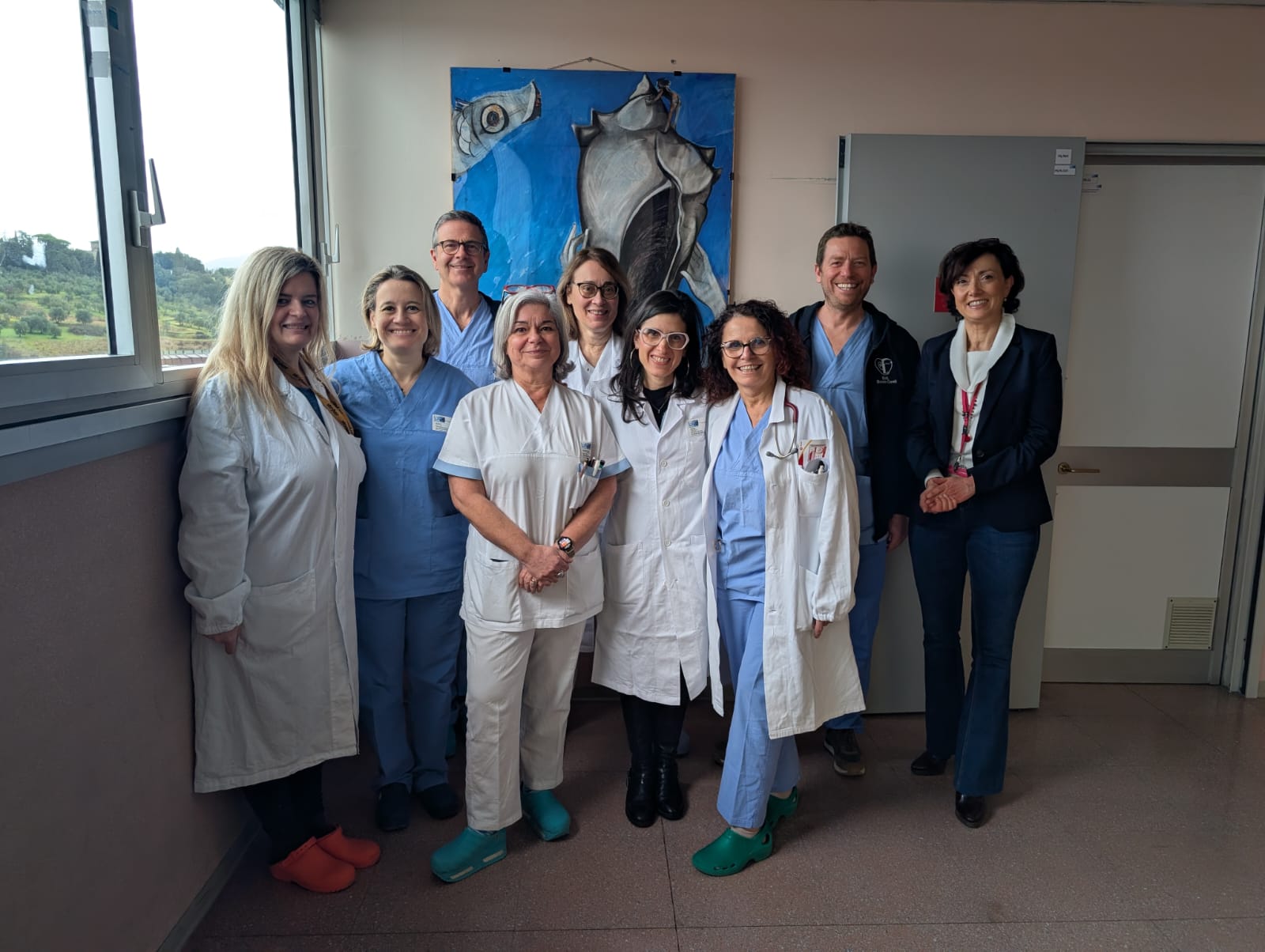 Una parte degli operatori dell'equipe del percorso PASS sono insieme per una foto di gruppo